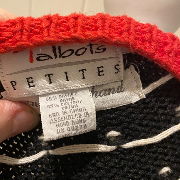 Vintage Talbots Christmas Sweater - Picture 7 of 10